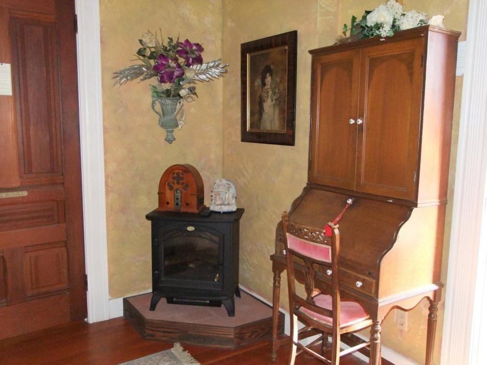 Robin'S Nest Bed & Breakfast San Andreas Quarto foto